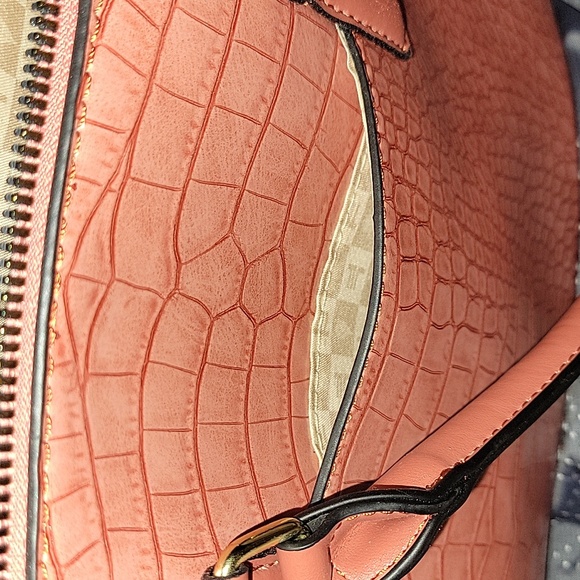 London Fog Caroline Croco Satchel Purse in Salmon Rose - Picture 12 of 12